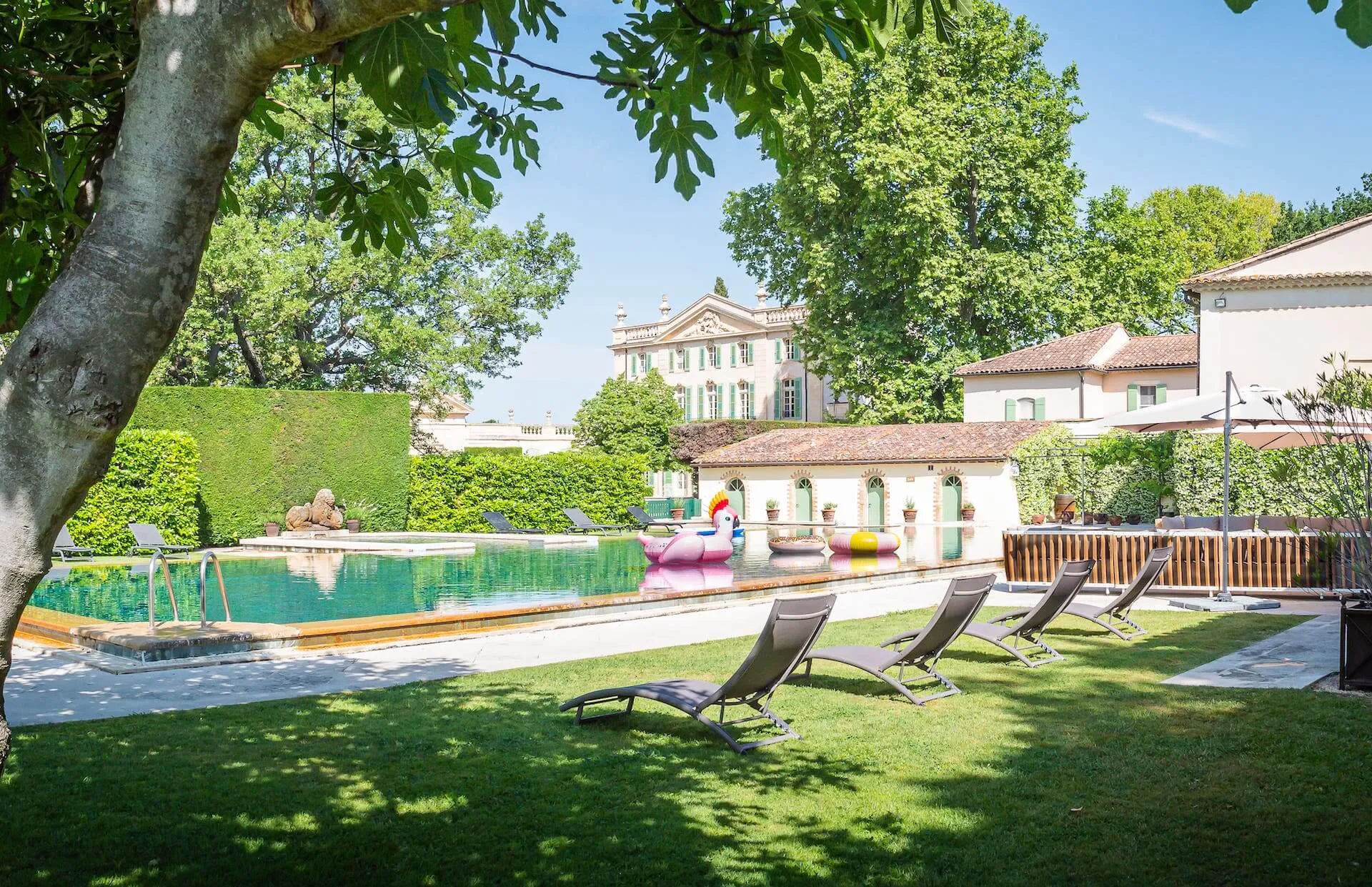 Chateau de Tourreau wedding pool party