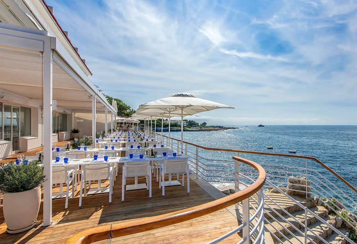 Hotel du Cap Eden Roc wedding reception on a terrace