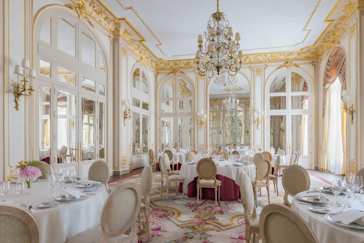 Ritz Paris wedding dinner on round tables in the Salon Louis XV