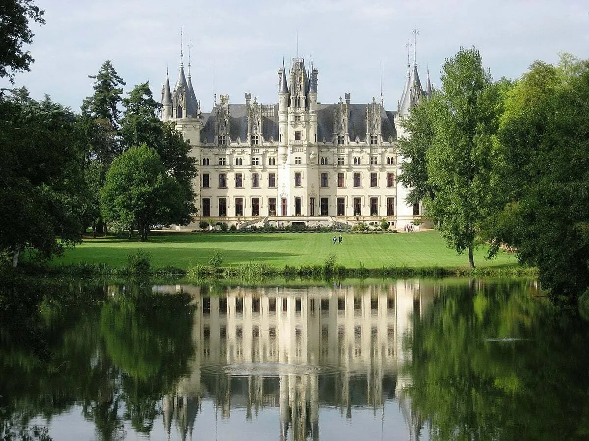 chateau de challain