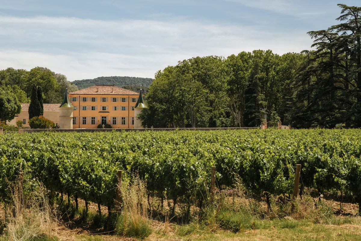 chateau de fonscolombe wedding venue