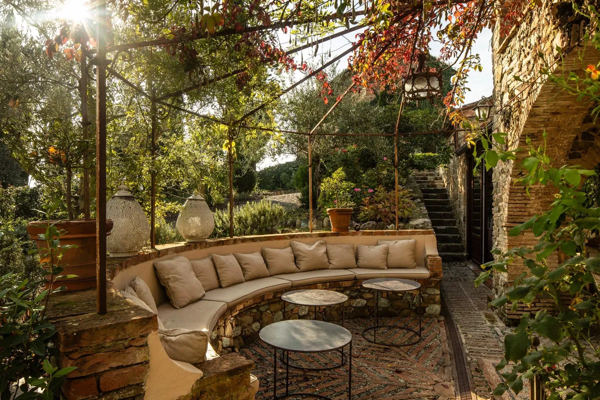 lupaia tuscany wedding venue