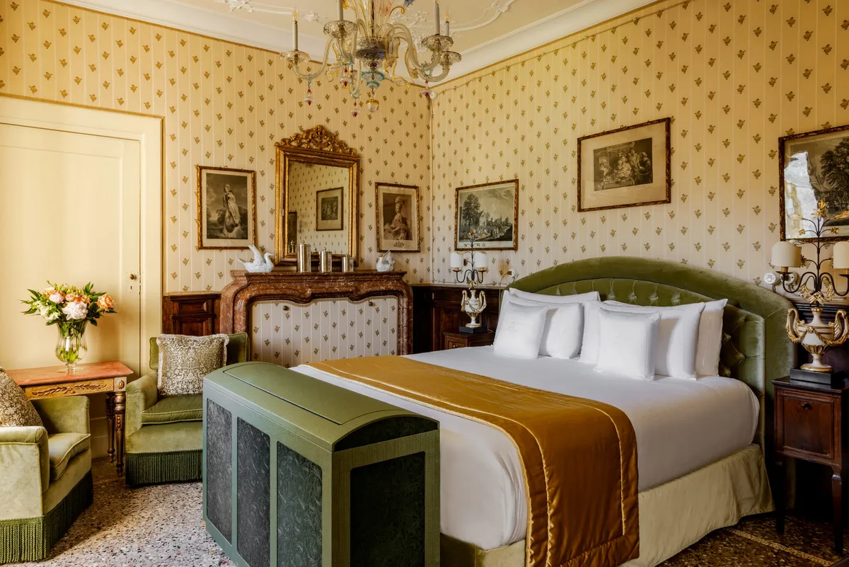 villa sola cabiati wedding accommodation