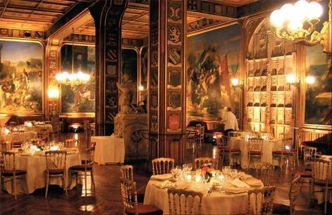Palace of Versailles wedding venue the Crusades Rooms