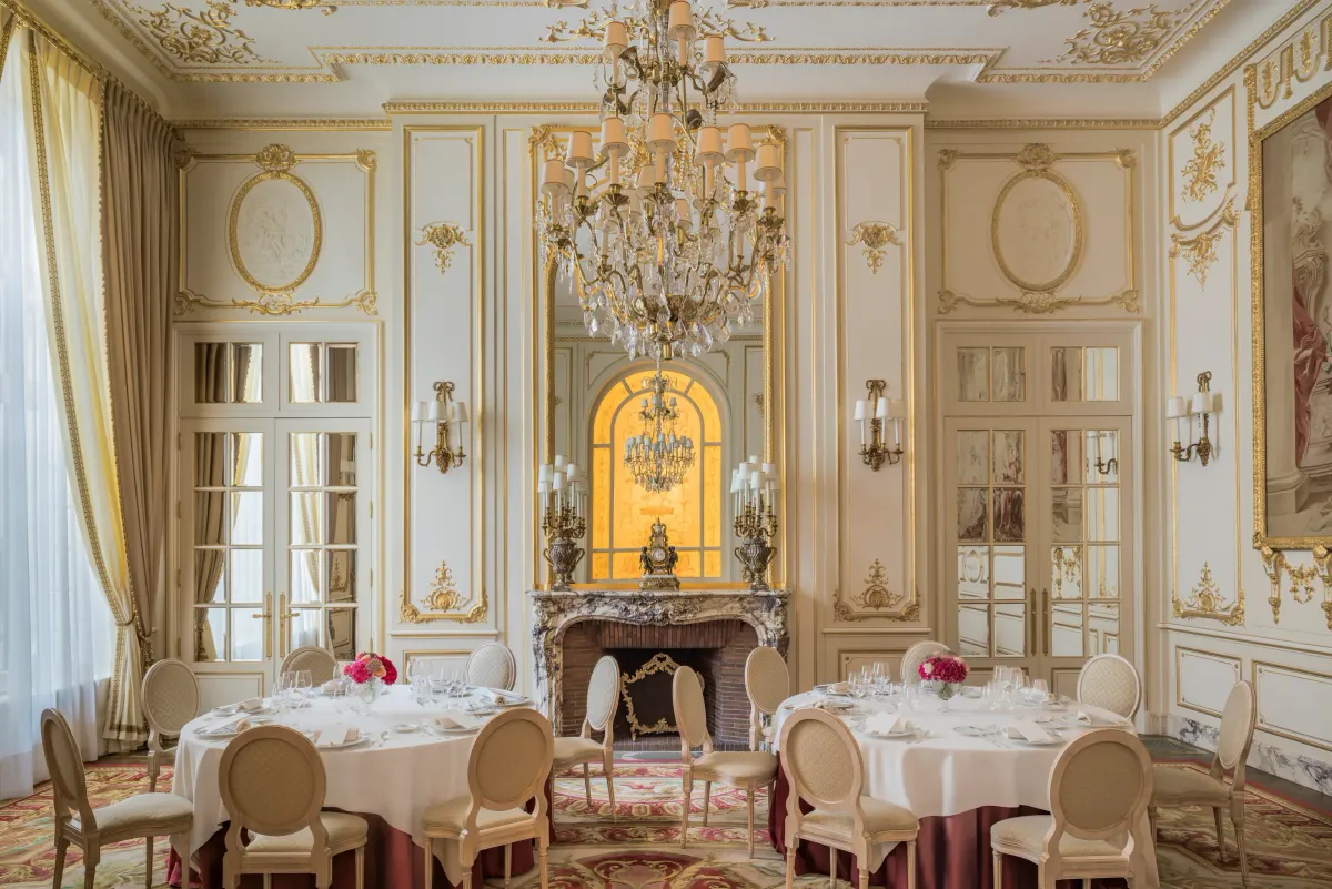 Ritz Paris wedding tables by the fireplace in the Salon Psyche