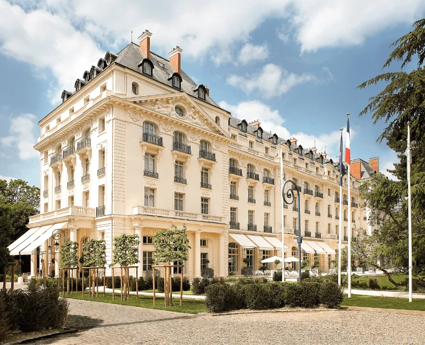 Waldorf Astoria Trianon Palace Versailles wedding venue exterior