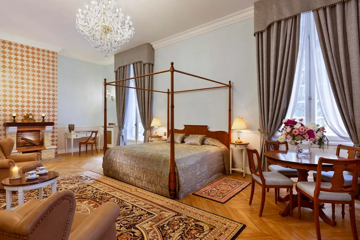 chateau bouffemont wedding suites