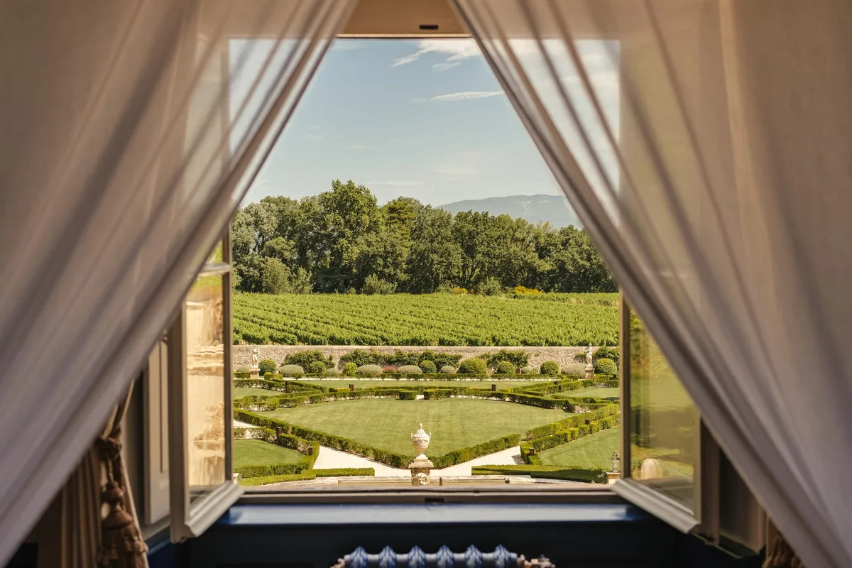 chateau de fonscolombe wedding hotel