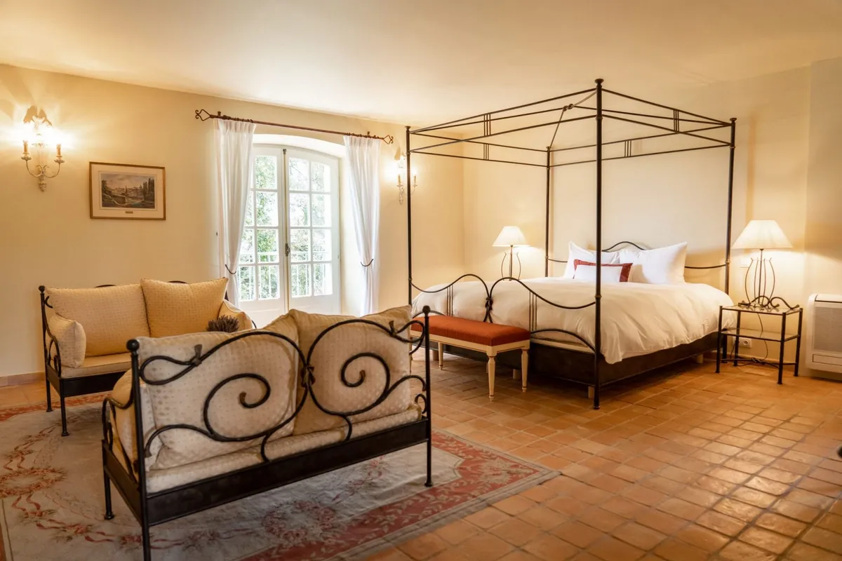 chateau les crostes wedding rooms