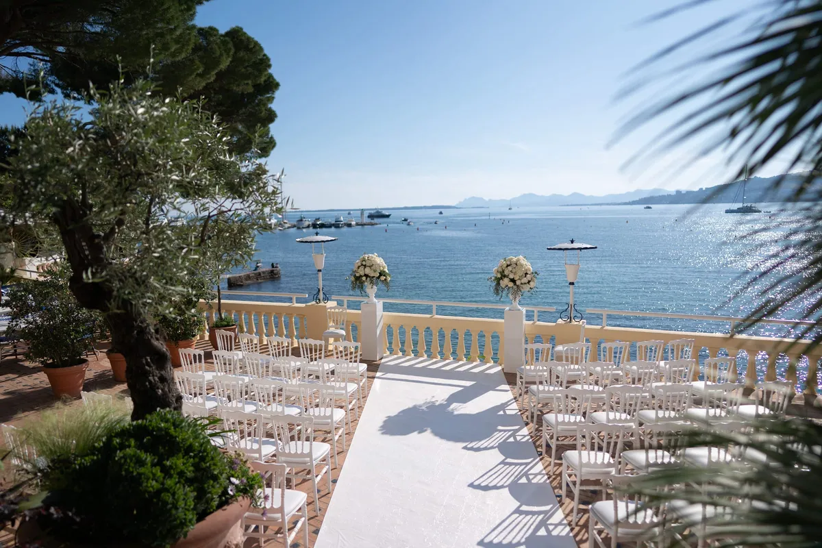 hotel belles rives wedding cost