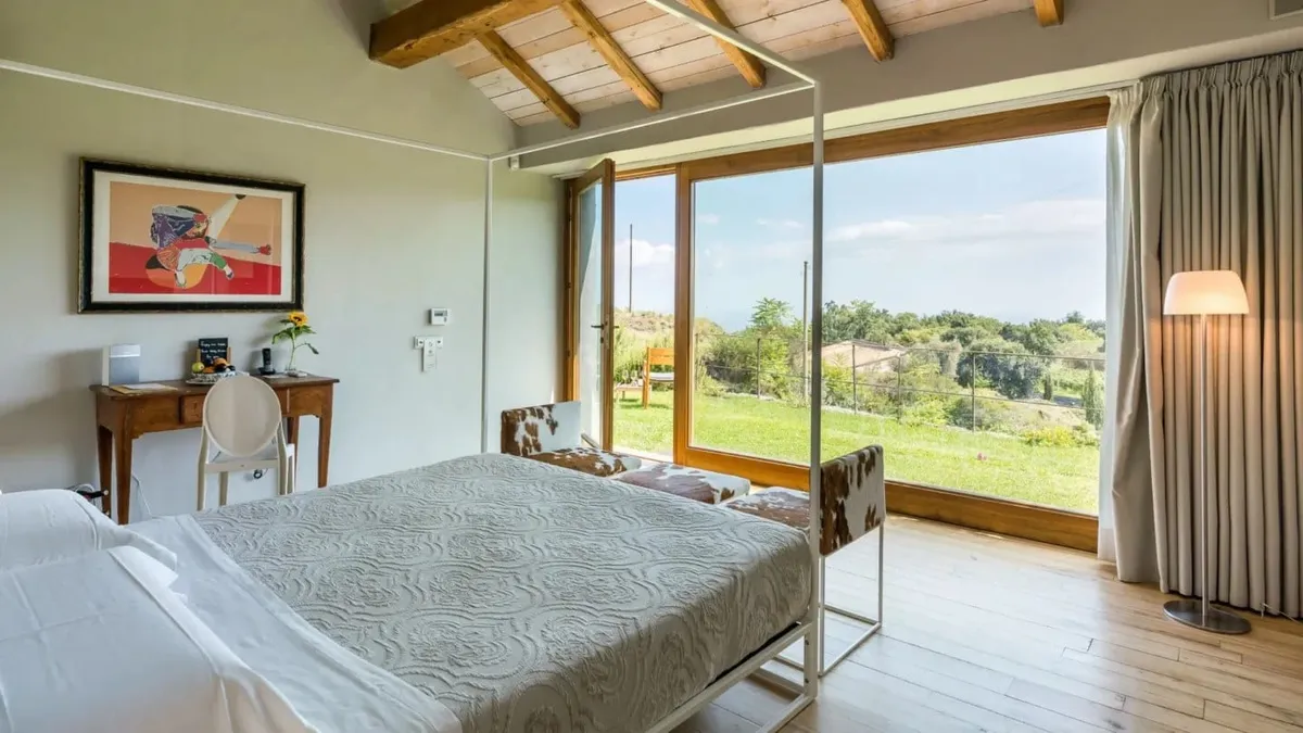 monaci delle terre nere rooms