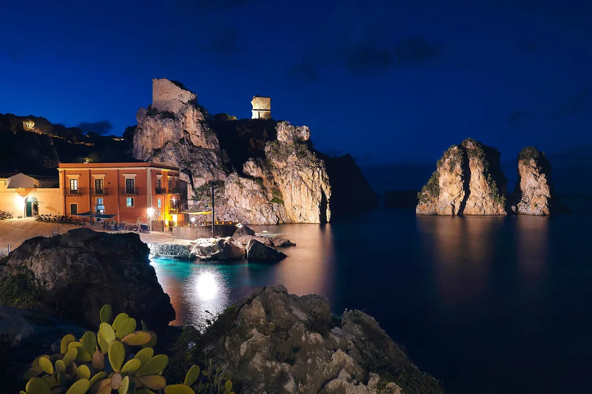 tonnara di scopello faraglioni