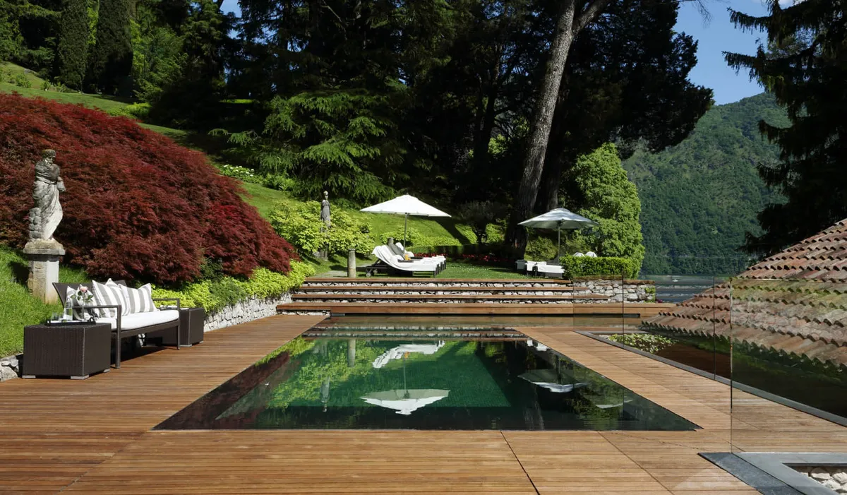 villa la cassinella lake como
