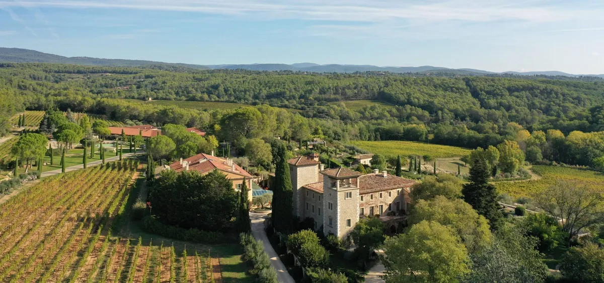 wedding in chateau de berne