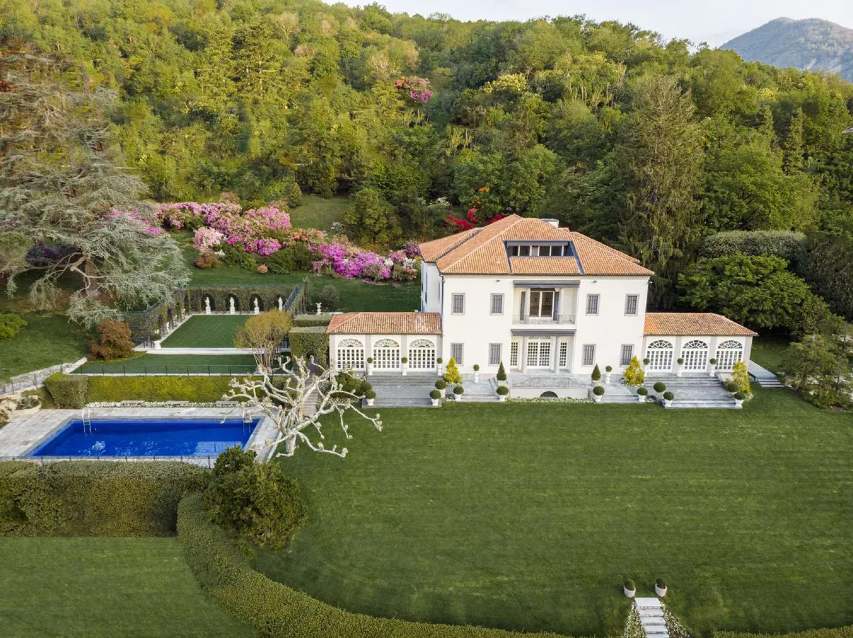 villa bonomi wedding cost