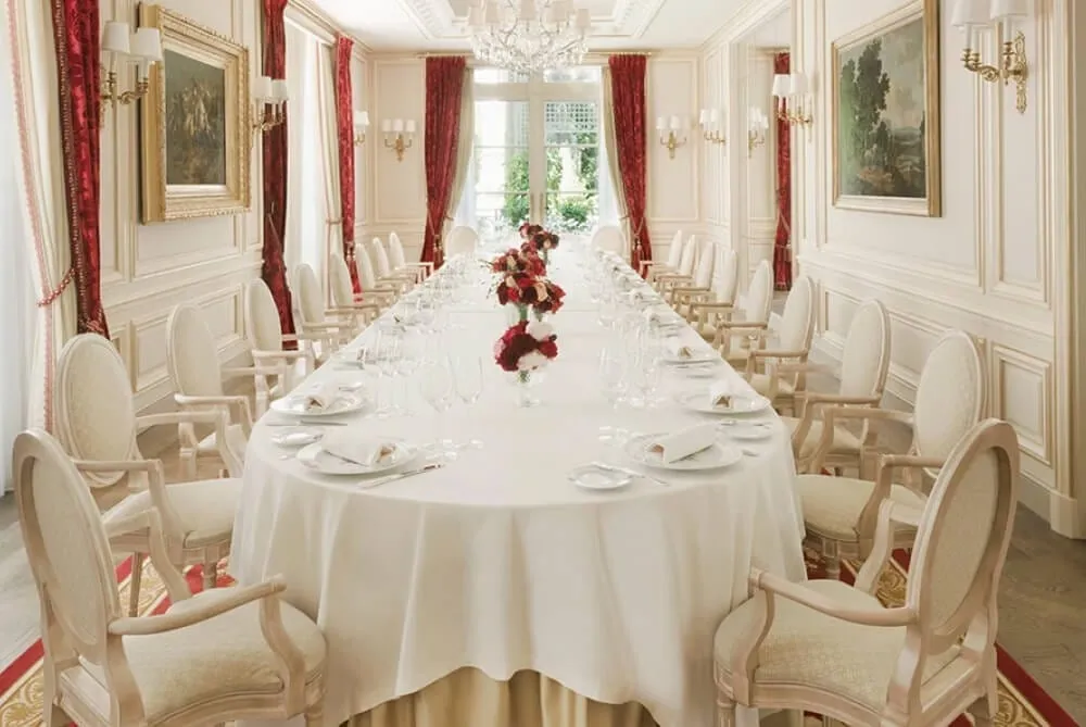 Ritz Paris wedding red roses in the Salon de Gramont