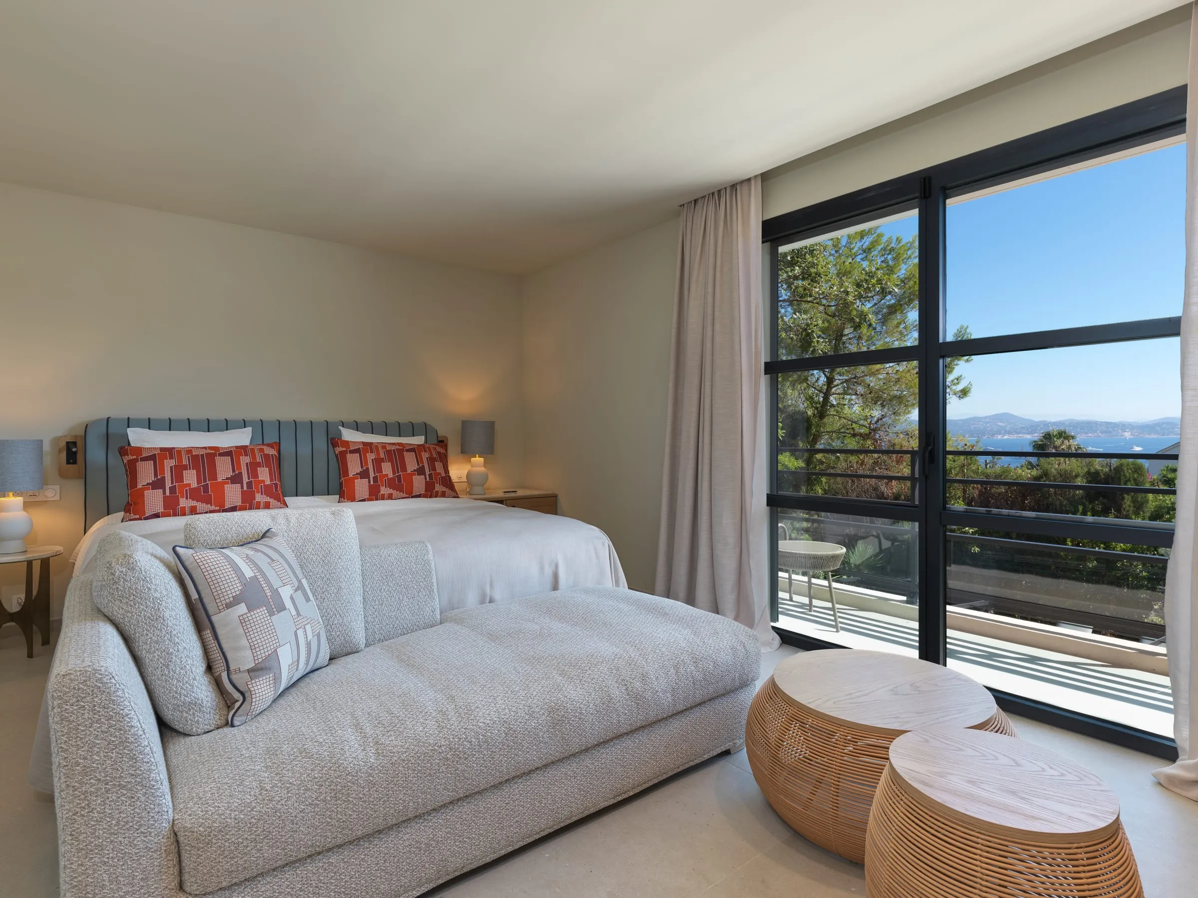 Villa Belrose wedding accommodation master bedroom with sea view
