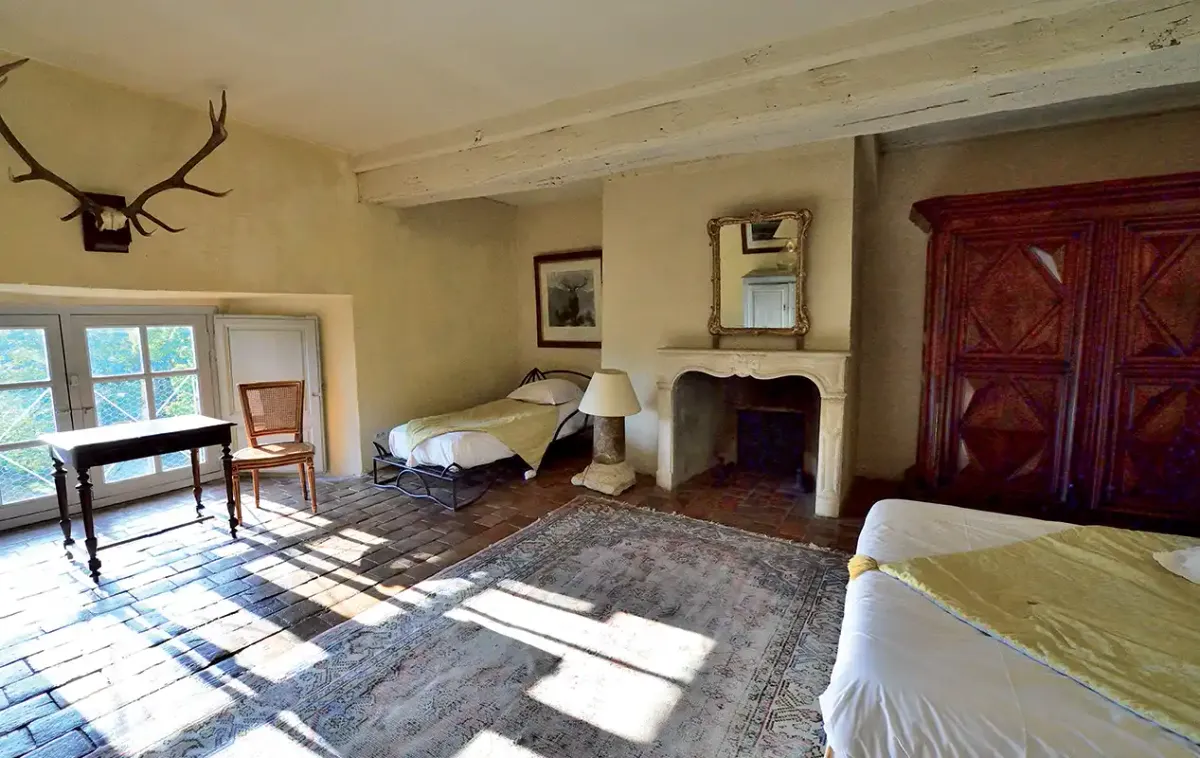 chateau de vallery wedding suites