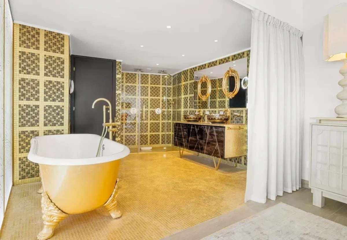 la chevre d'or wedding suites