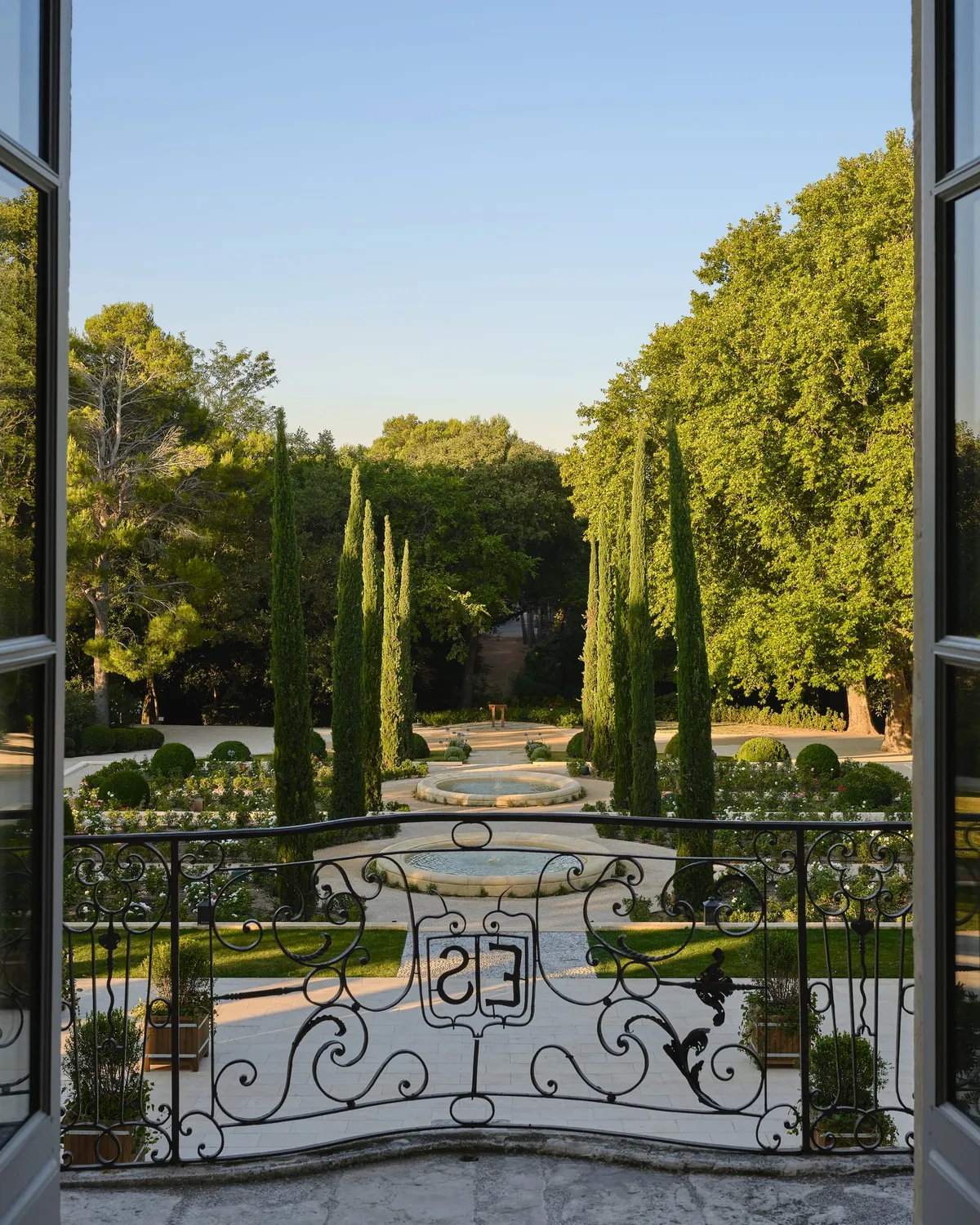 chateau d'estoublon wedding cost