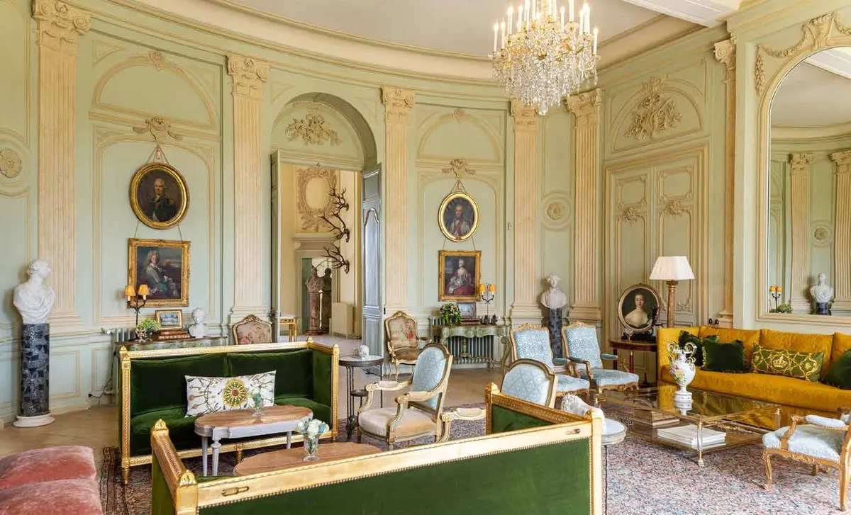 chateau le grand luce