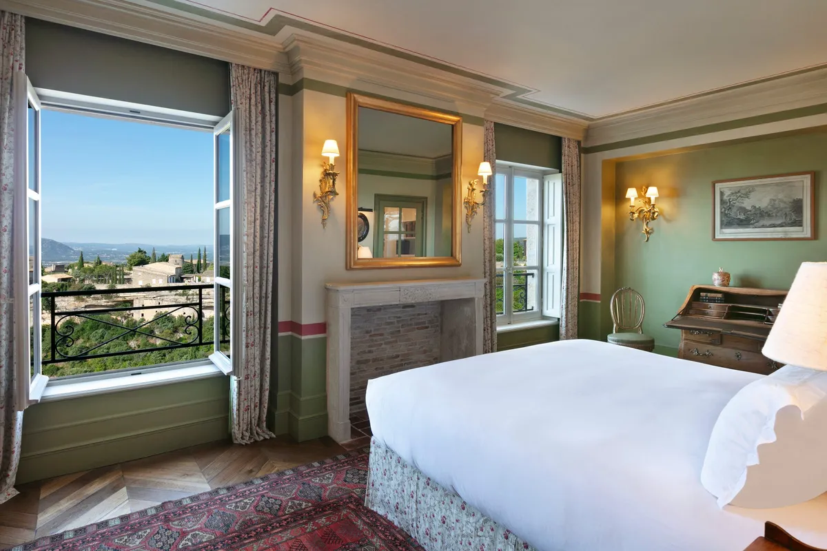 la bastide de gordes wedding rooms