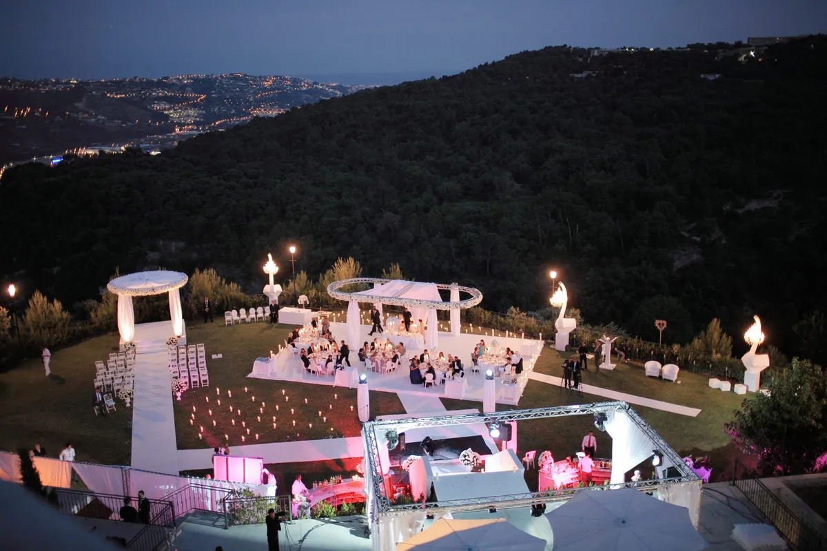 wedding at chateau saint jeannet