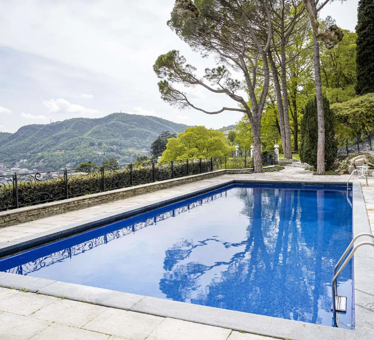 Villa Bonomi Como wedding lake