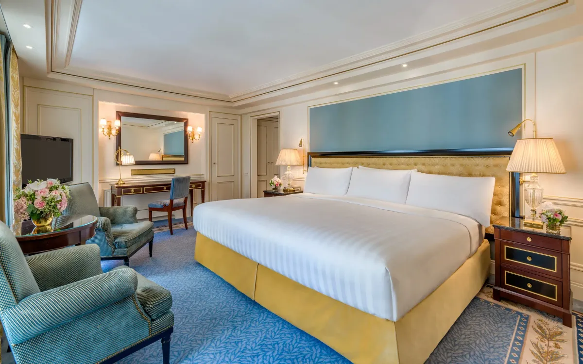 Shangri-La Paris wedding accommodation a Superior Room