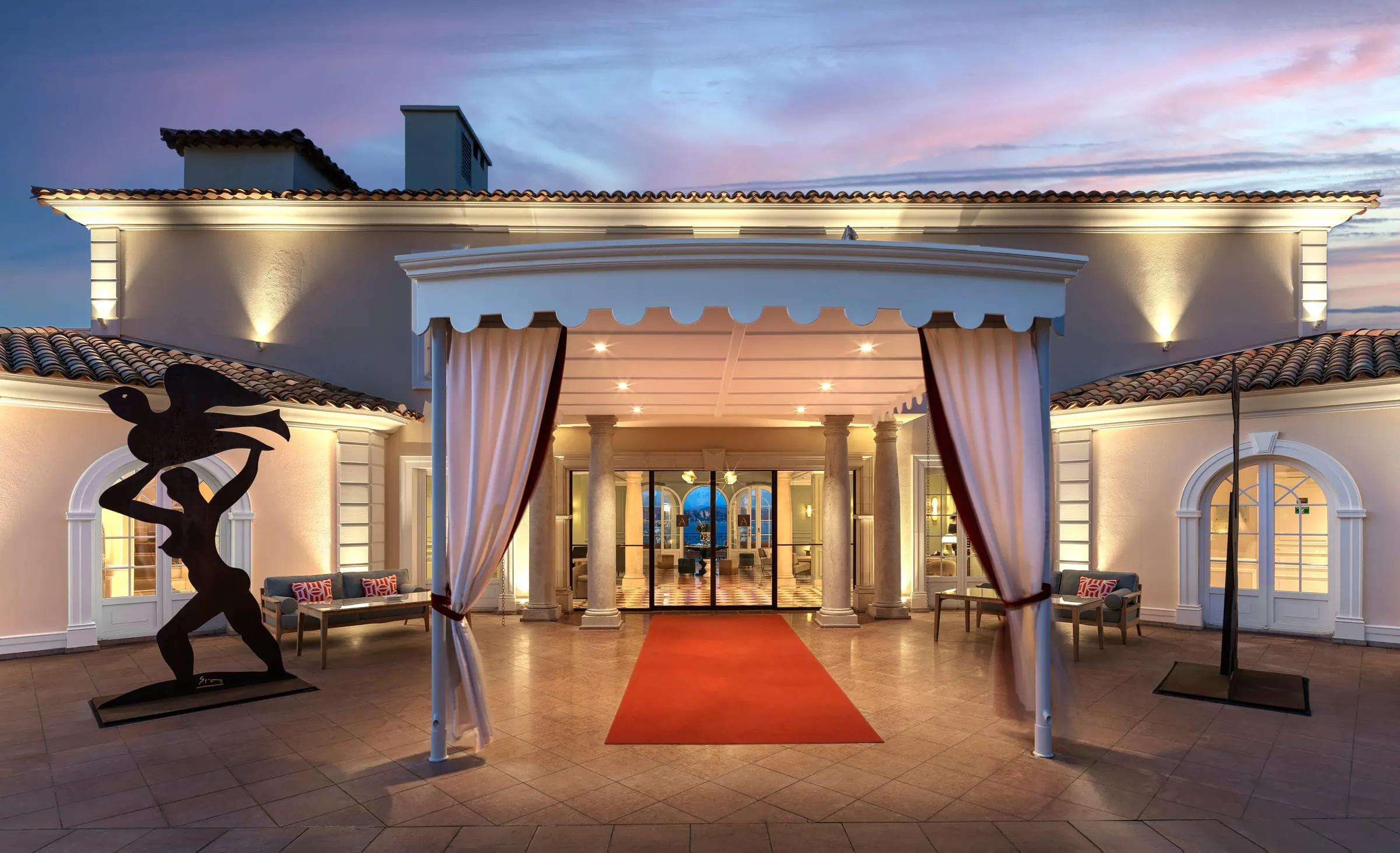 Villa Belrose wedding venue entrance at dusk