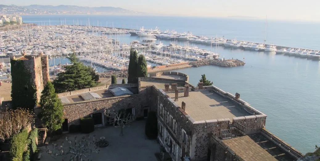 chateau de mandelieu la napoule wedding