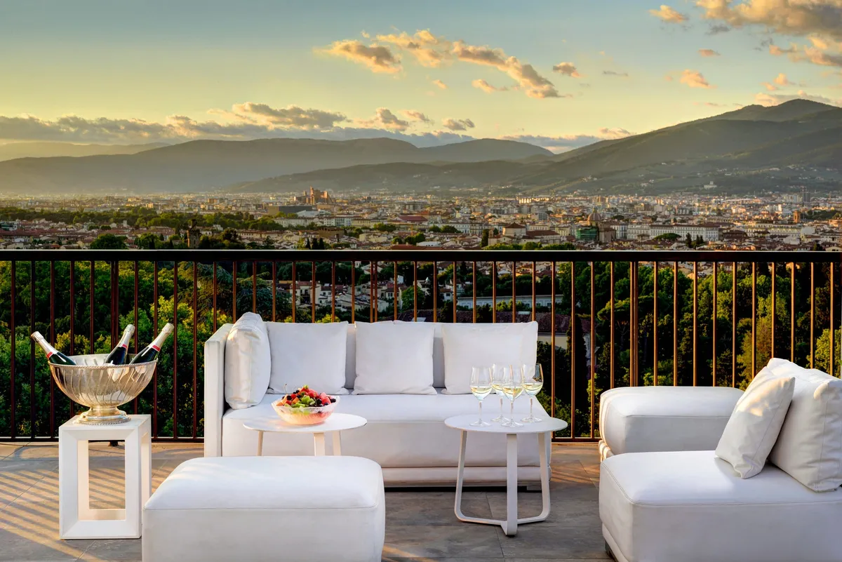 hotel villa cora