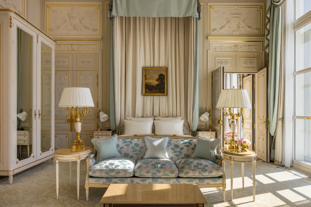 Ritz Paris wedding accommodation the Suite Windsor bedroom