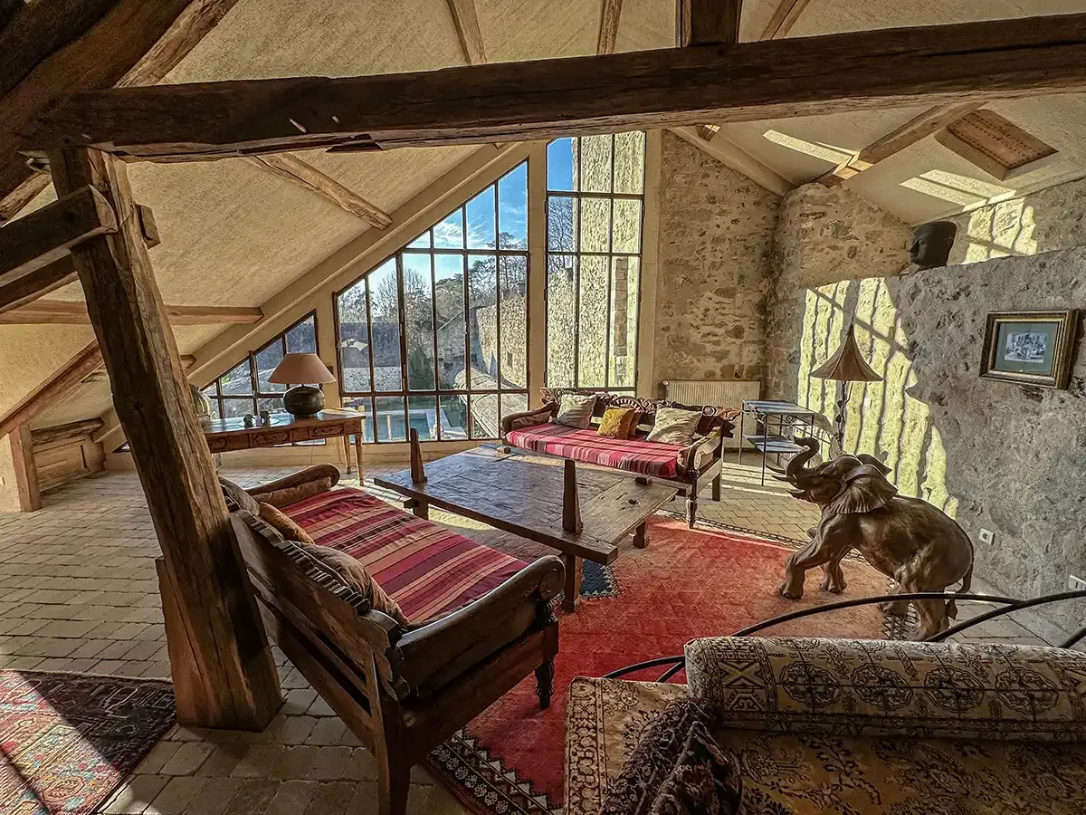 chateau vallery wedding suites