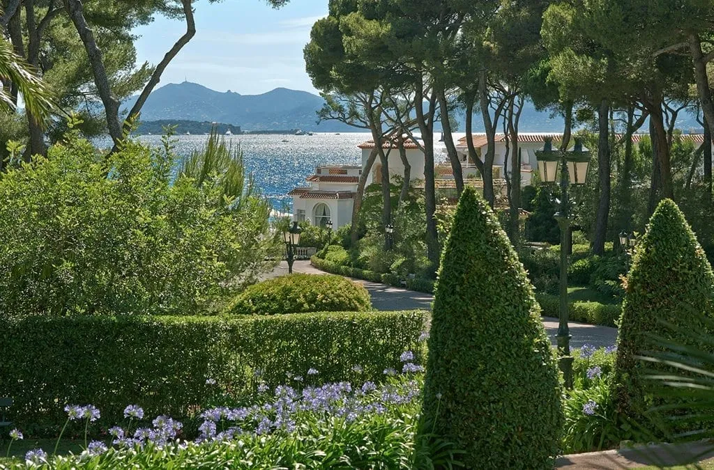 hotel du cap eden roc ceremony 2