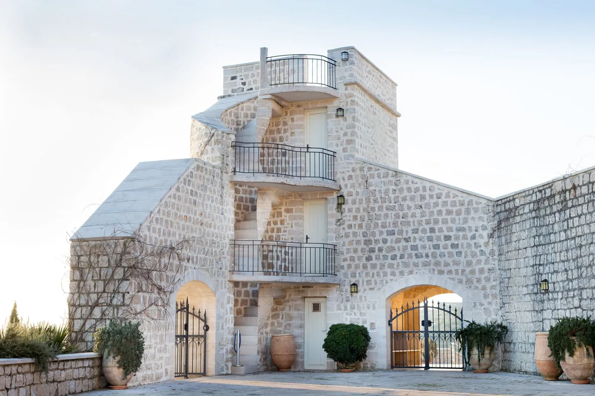 le chateau de saint jeannet wedding