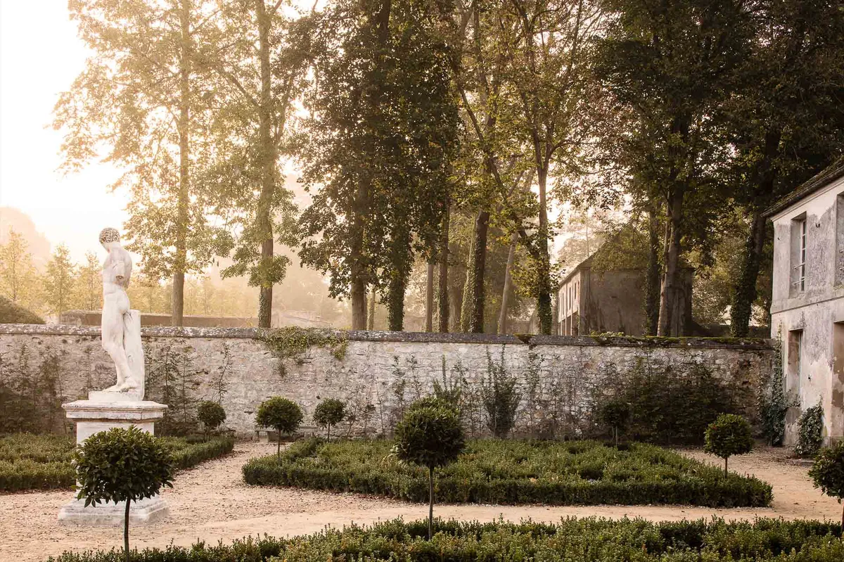 chateau de villette gardens