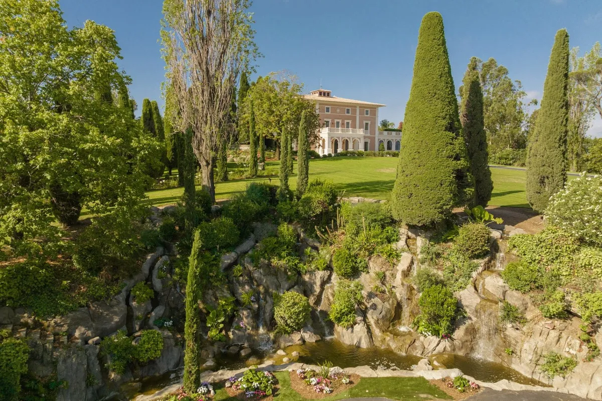 chateau la croix des gardes