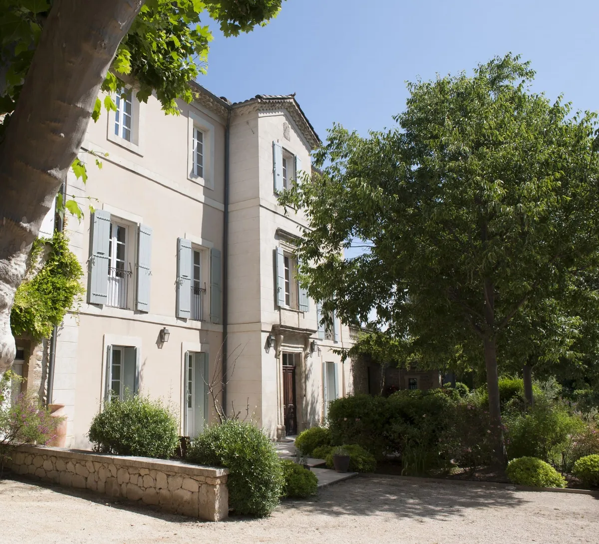 chateau la tour vaucros provence wedding