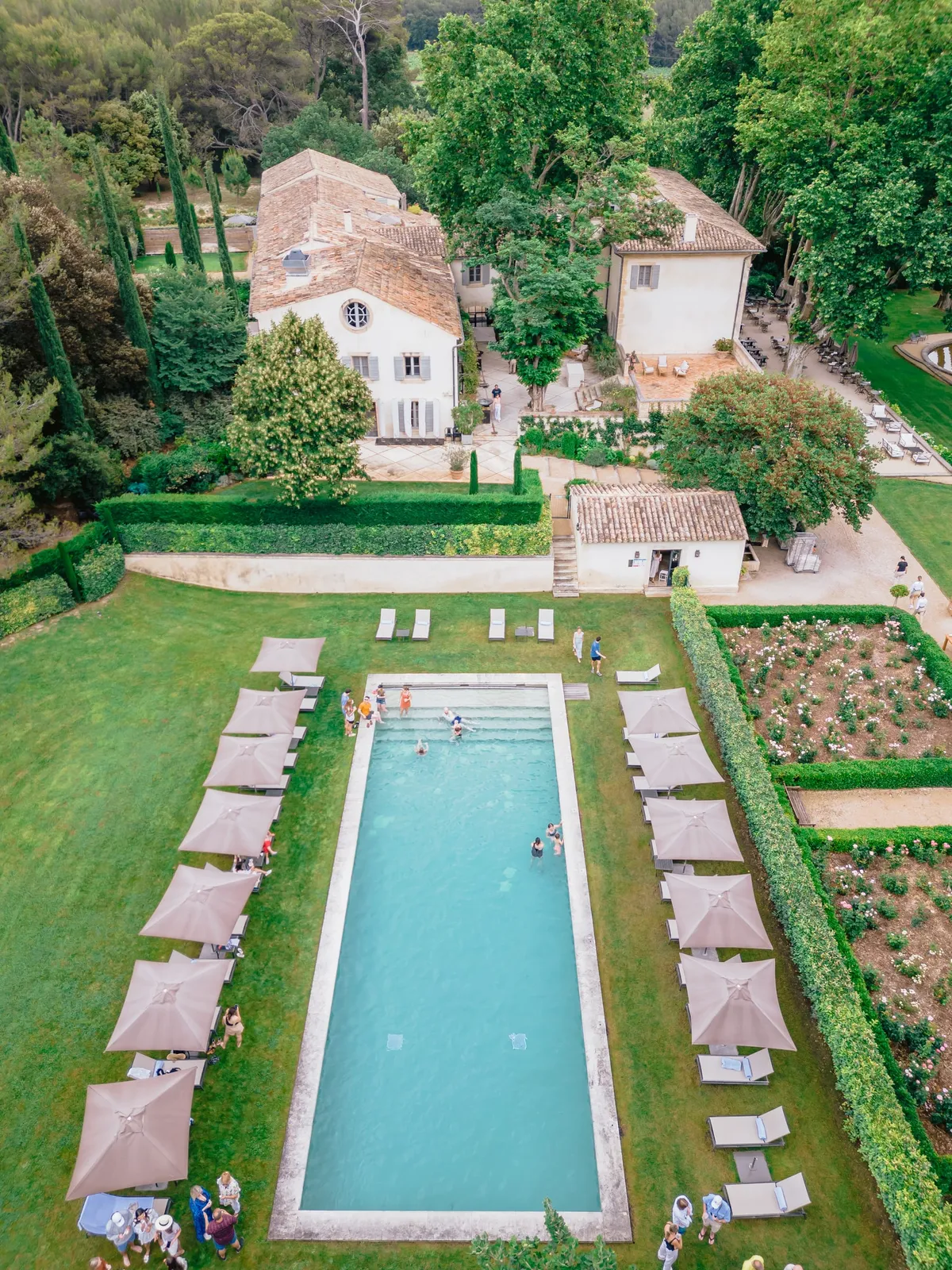 domaine de fontenille luberon wedding