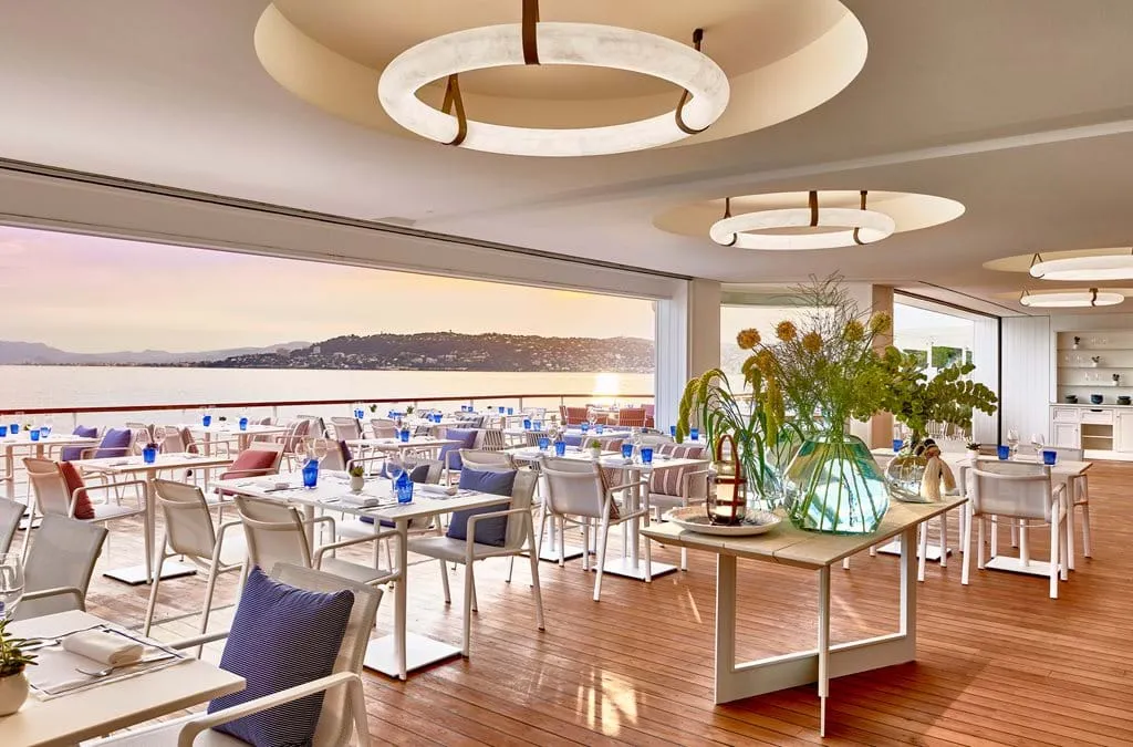 Hotel du Cap Eden Roc Grill for cocktail