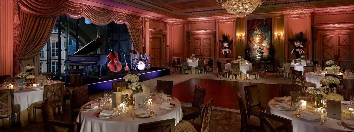 Shangri-La Paris wedding party in the Salon Roland Bonaparte