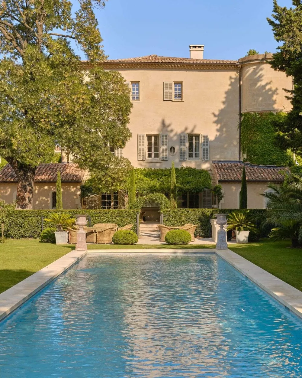chateau d'estoublon destination wedding