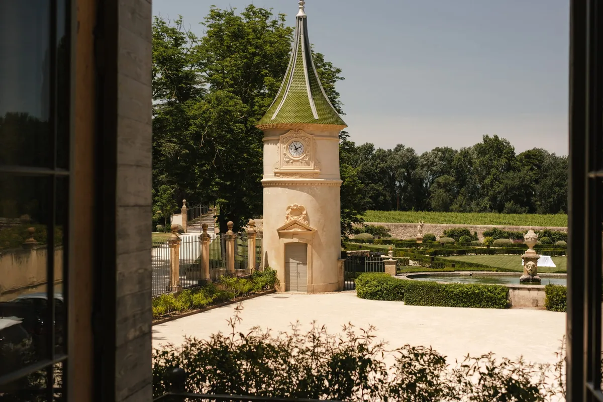 chateau de fonscolombe wedding photographer
