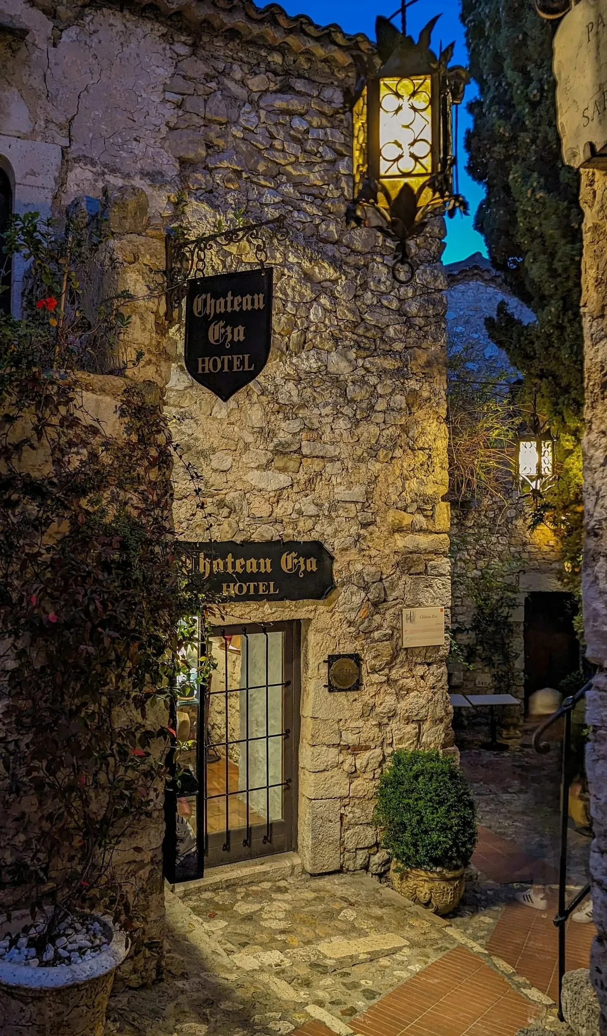 chateau eza france wedding