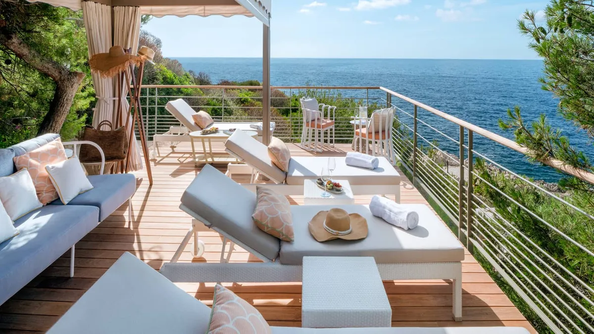 grand hotel du cap ferrat club dauphin