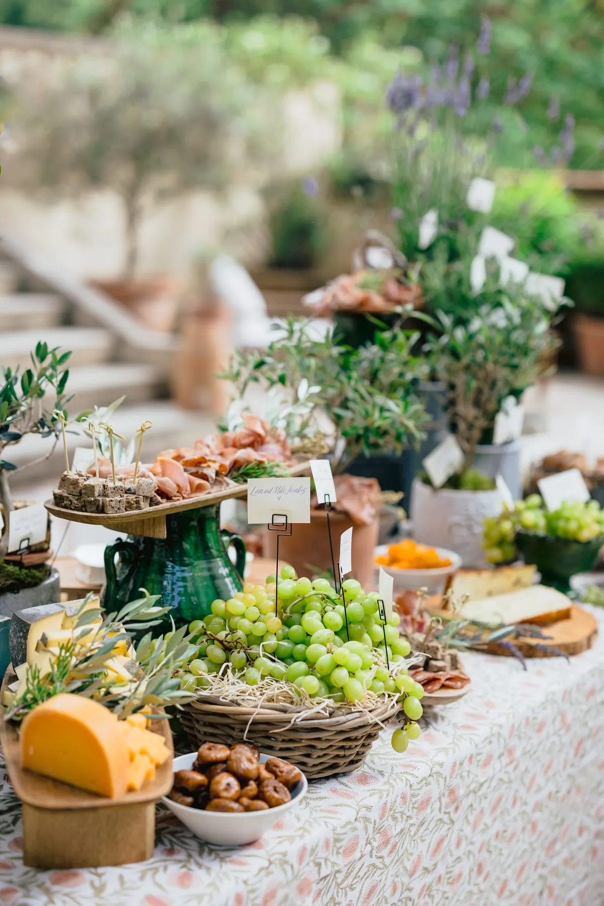 domaine de fontenille wedding catering