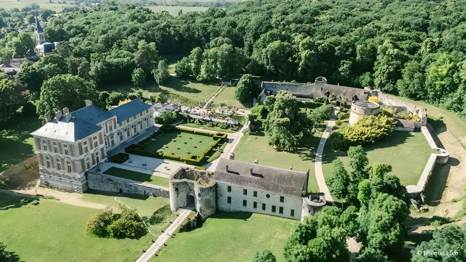 chateau de vallery wedding
