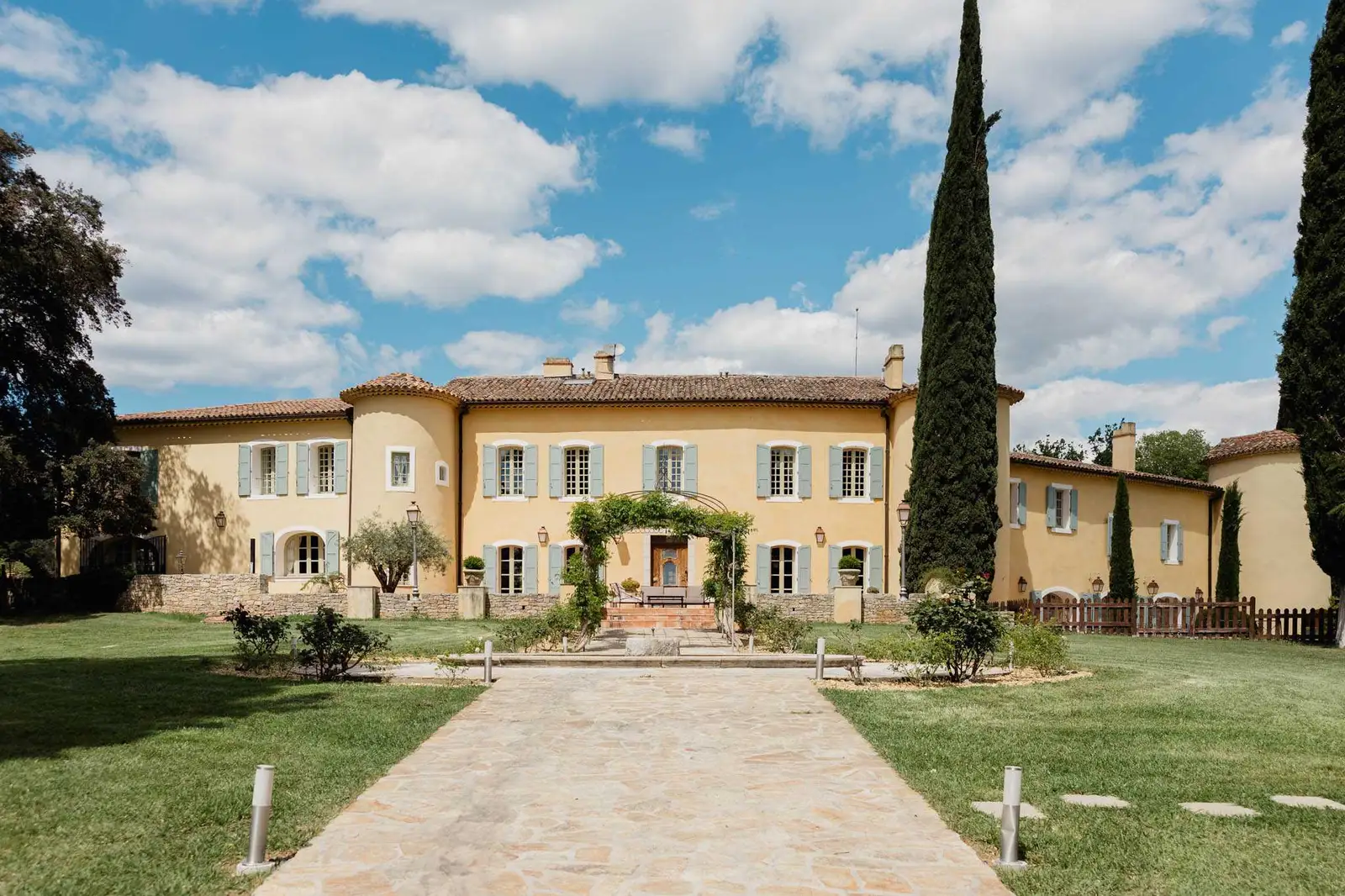 chateau les crostes wedding