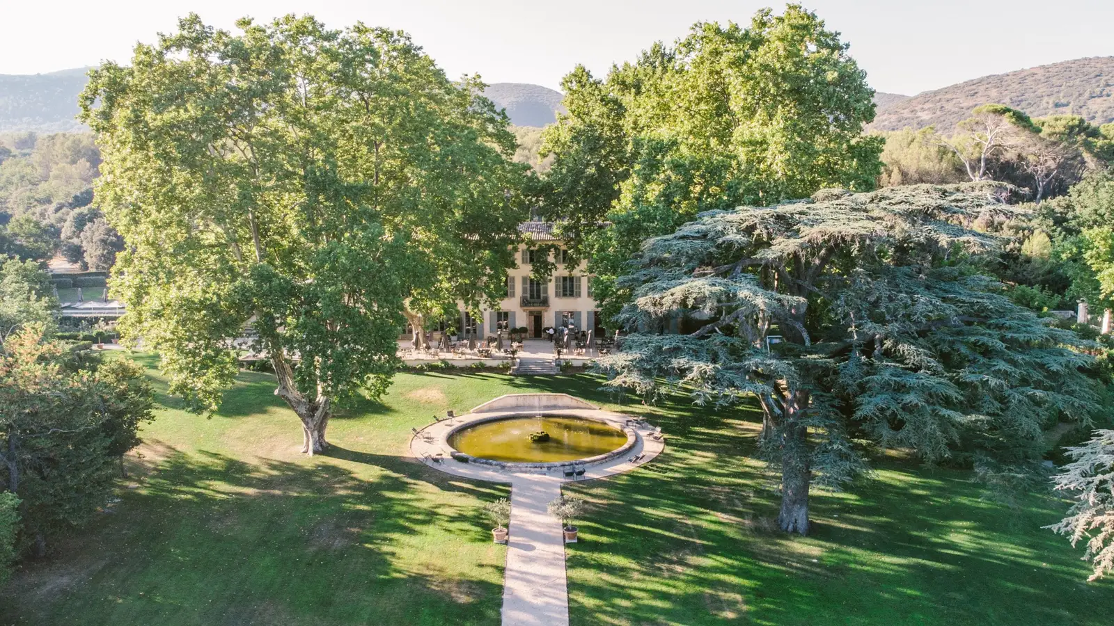 domaine de fontenille wedding